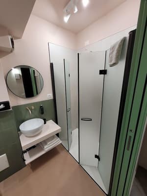 thumbnail: Interior detail