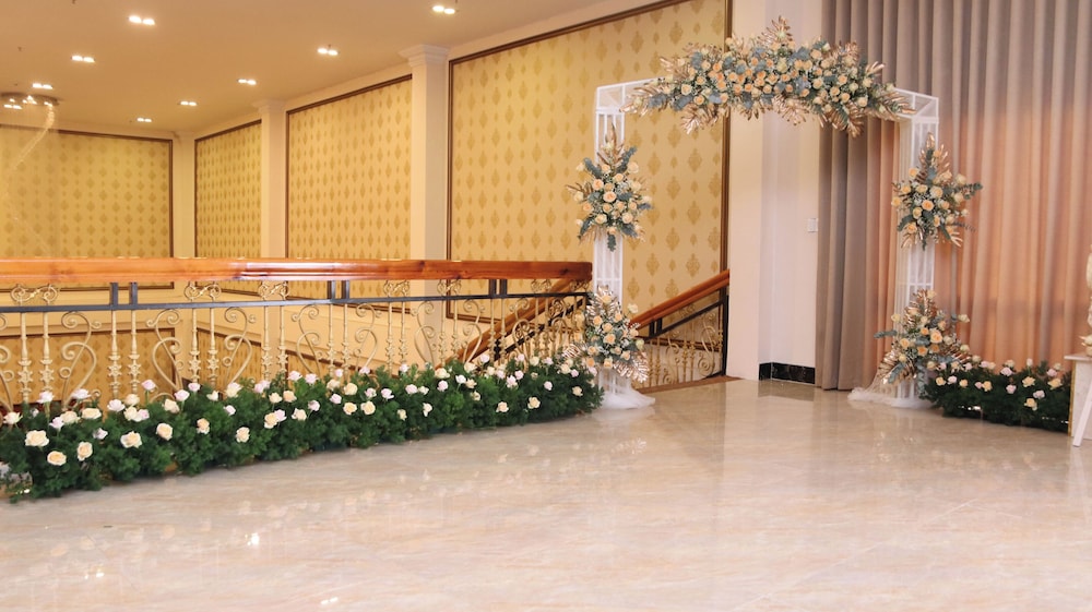 Indoor wedding