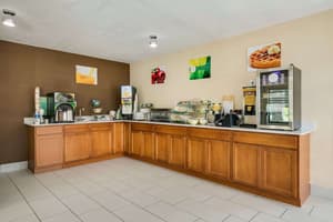 thumbnail: Breakfast area
