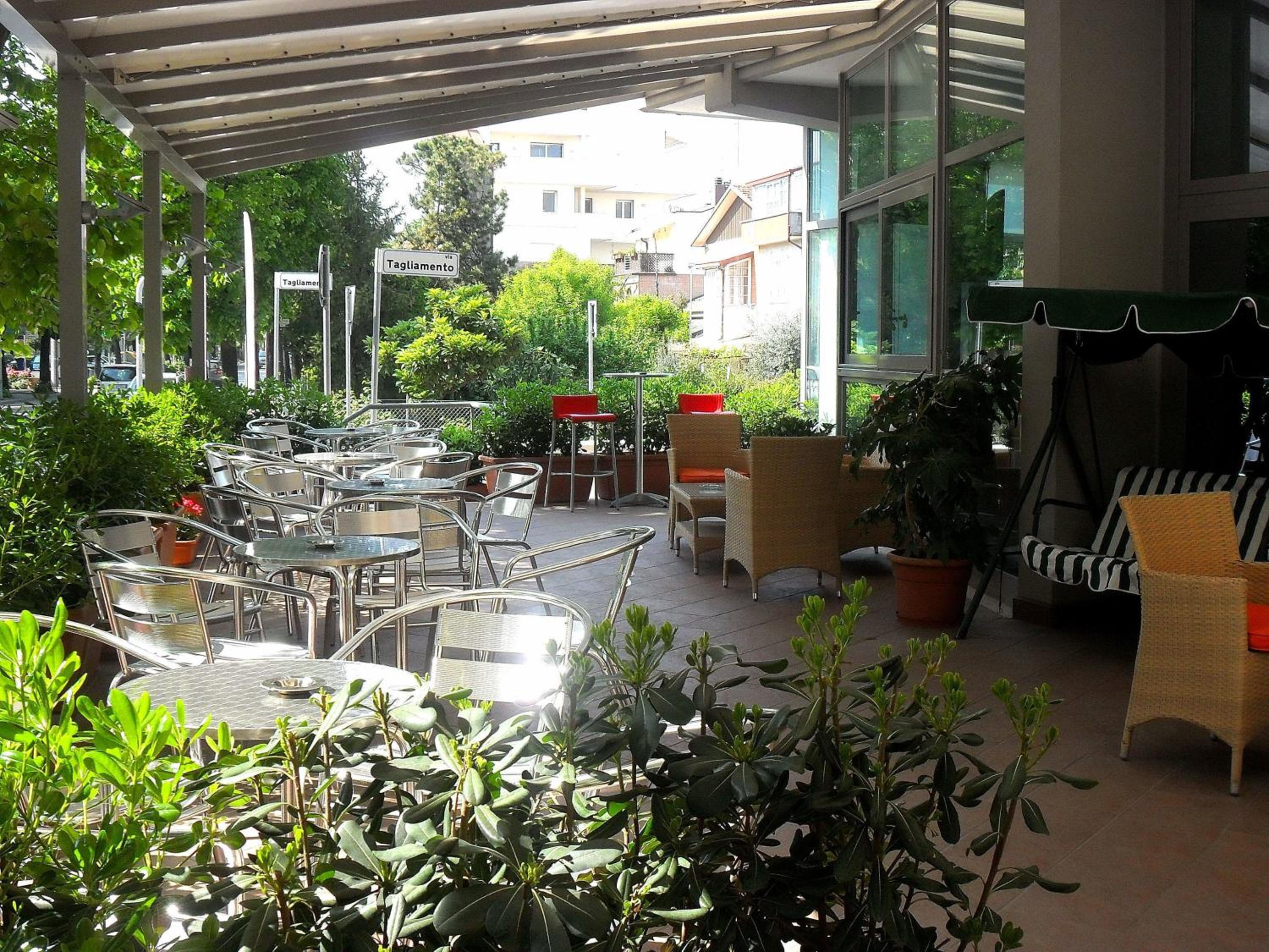 Restaurant-cafeteria