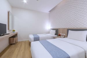 thumbnail: Room