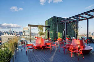 thumbnail: Bar (on property)