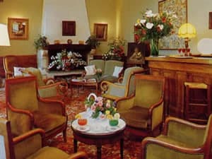thumbnail: Lounge