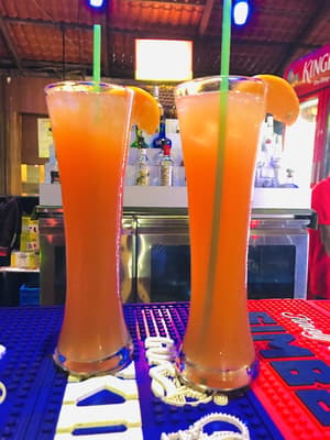 thumbnail: Bar (on property)