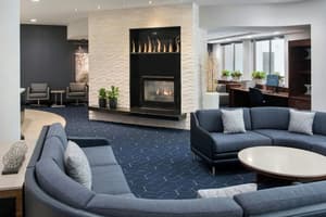 thumbnail: Lobby lounge