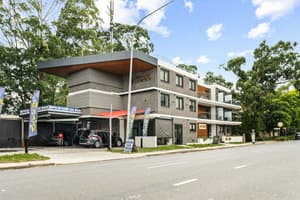 thumbnail: Front of property