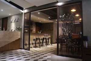 thumbnail: Coffee shop
