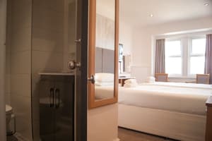 thumbnail: Room