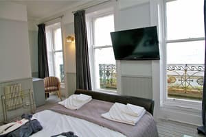 thumbnail: Room