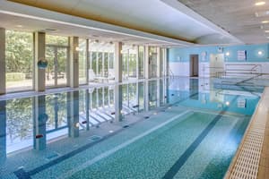 thumbnail: Pool
