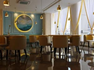 thumbnail: Restaurant