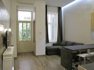 thumbnail: Living room