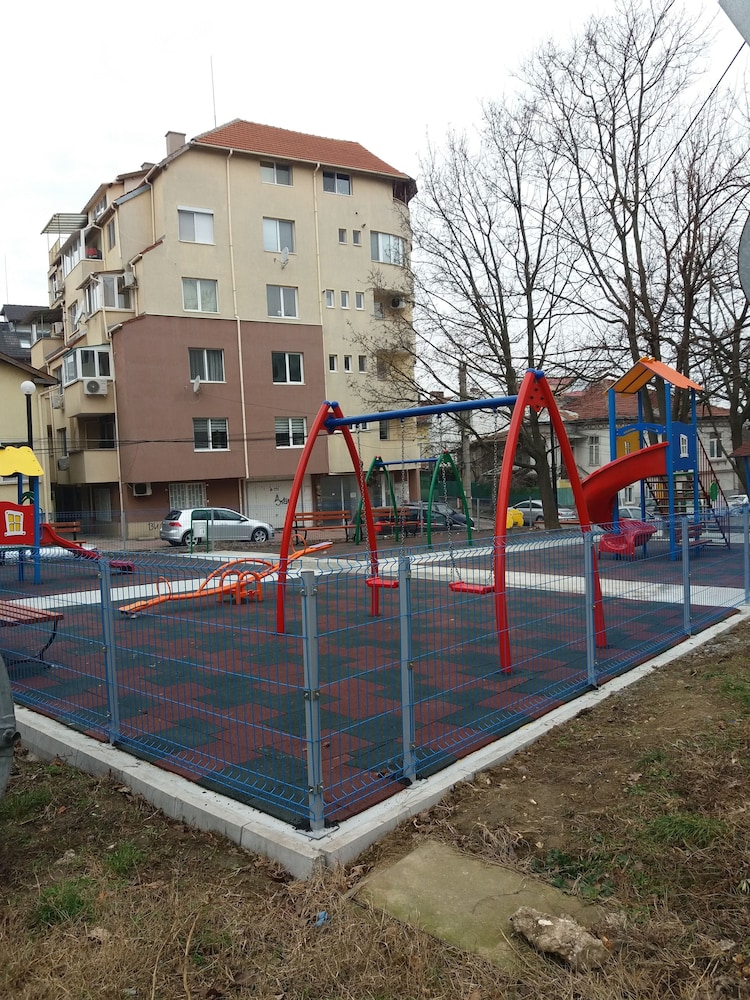 Children's play area - outdoor