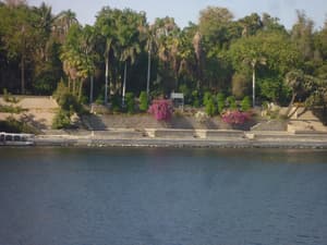 thumbnail: Exterior