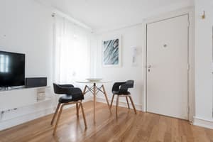 thumbnail: In-room dining