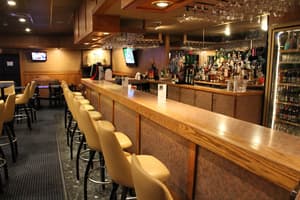 thumbnail: Bar (on property)