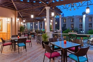 thumbnail: Bar (on property)