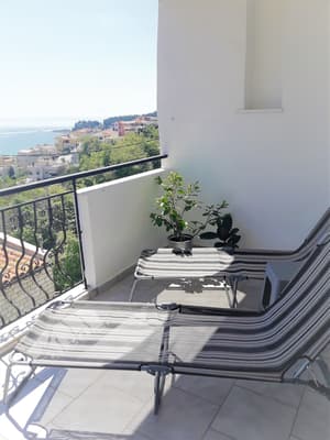 thumbnail: Sundeck
