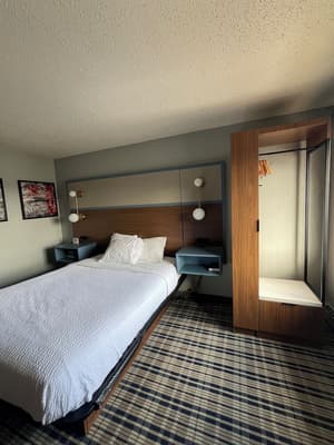 thumbnail: Room