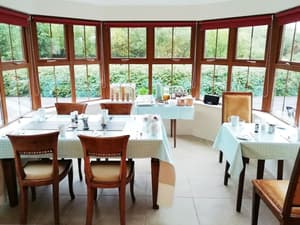 thumbnail: Breakfast area