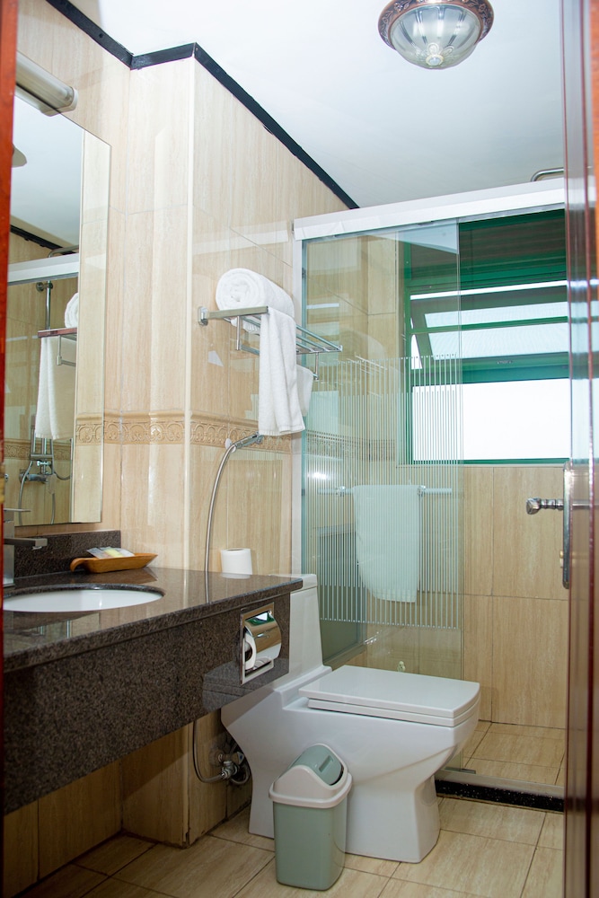 Bathroom amenities