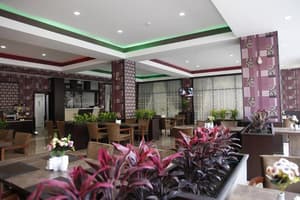 thumbnail: Dining