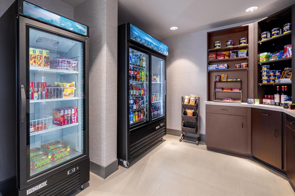 Snack bar