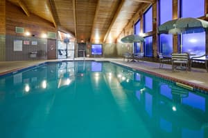 thumbnail: Pool