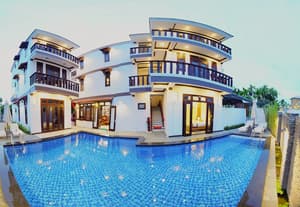 thumbnail: Hotel