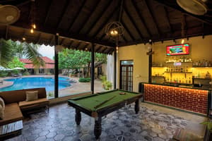 thumbnail: Outdoor pool