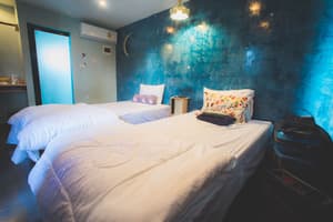 thumbnail: Room