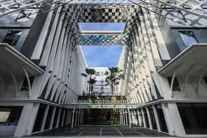 thumbnail: Property entrance