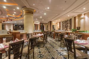 thumbnail: Restaurant