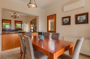 thumbnail: In-room dining