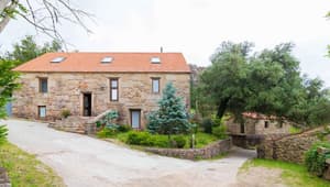 thumbnail: Front of property