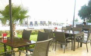 thumbnail: Outdoor dining