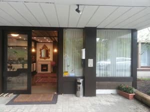 thumbnail: Exterior