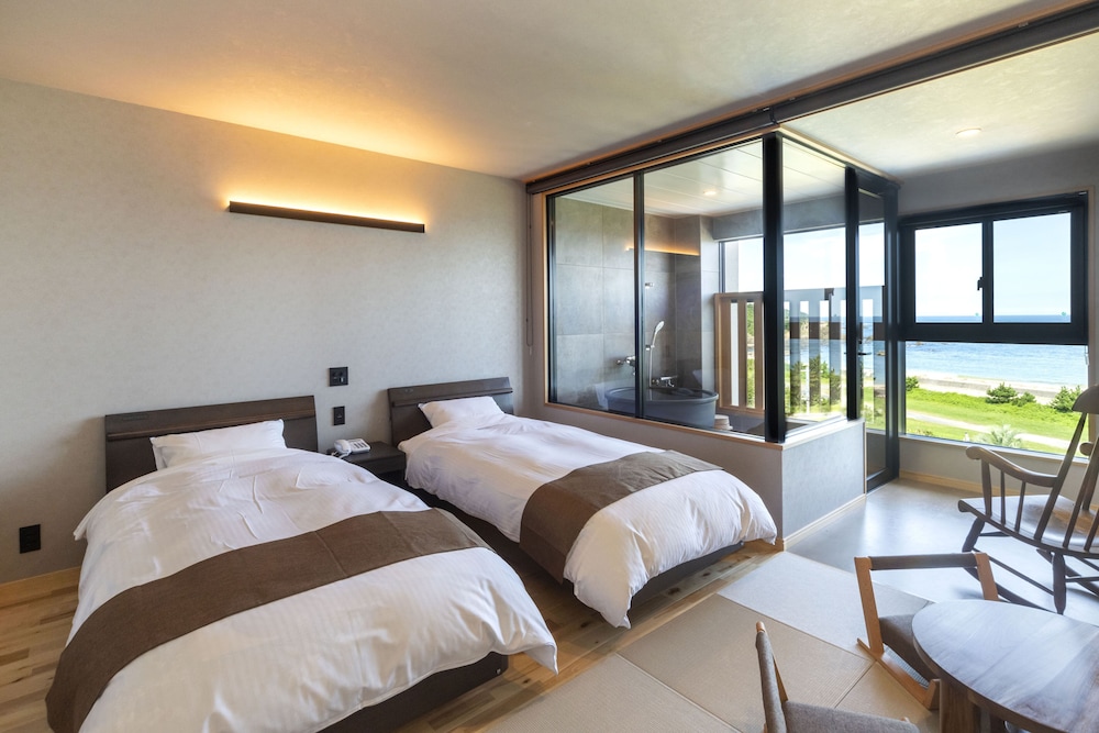 Beach/ocean view
