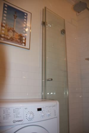 thumbnail: Bathroom shower
