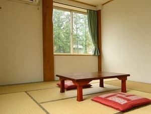 thumbnail: In-room dining