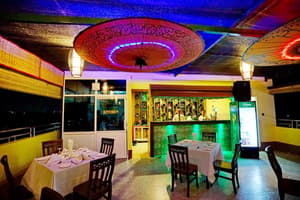 thumbnail: Bar (on property)