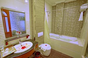 thumbnail: Bathroom amenities