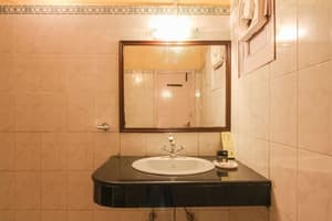 thumbnail: Bathroom sink