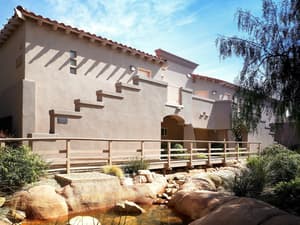 thumbnail: Exterior