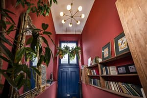 thumbnail: Interior entrance