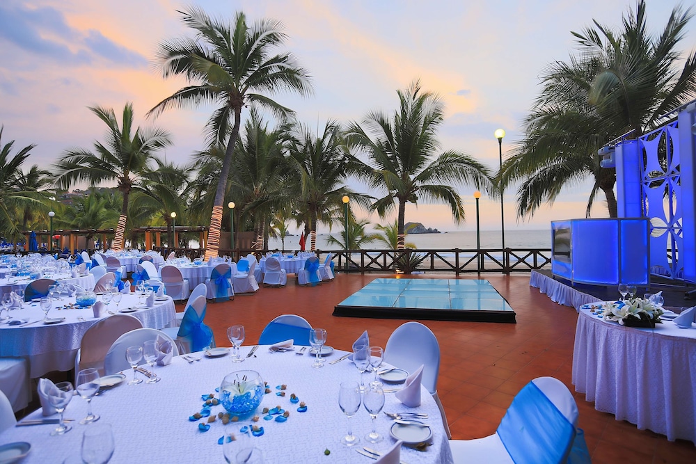 Indoor wedding