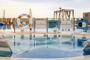 thumbnail: Pool