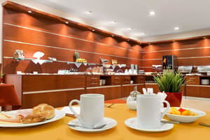 thumbnail: Breakfast area