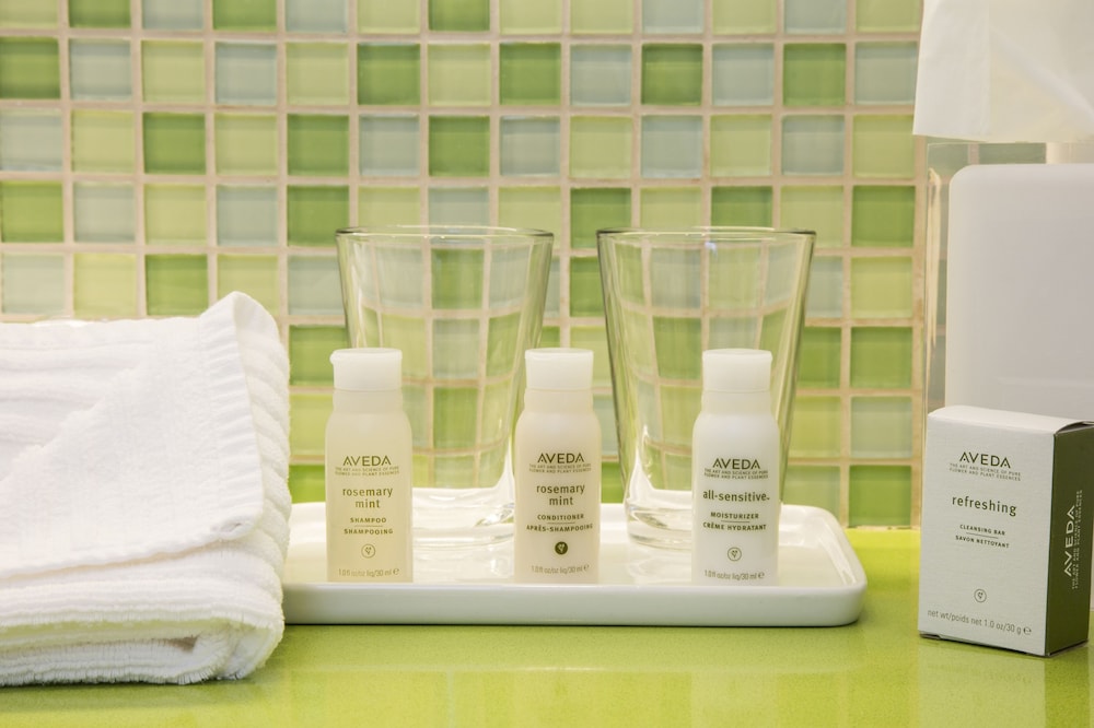 Bathroom amenities