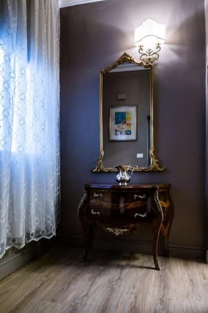thumbnail: Room amenity